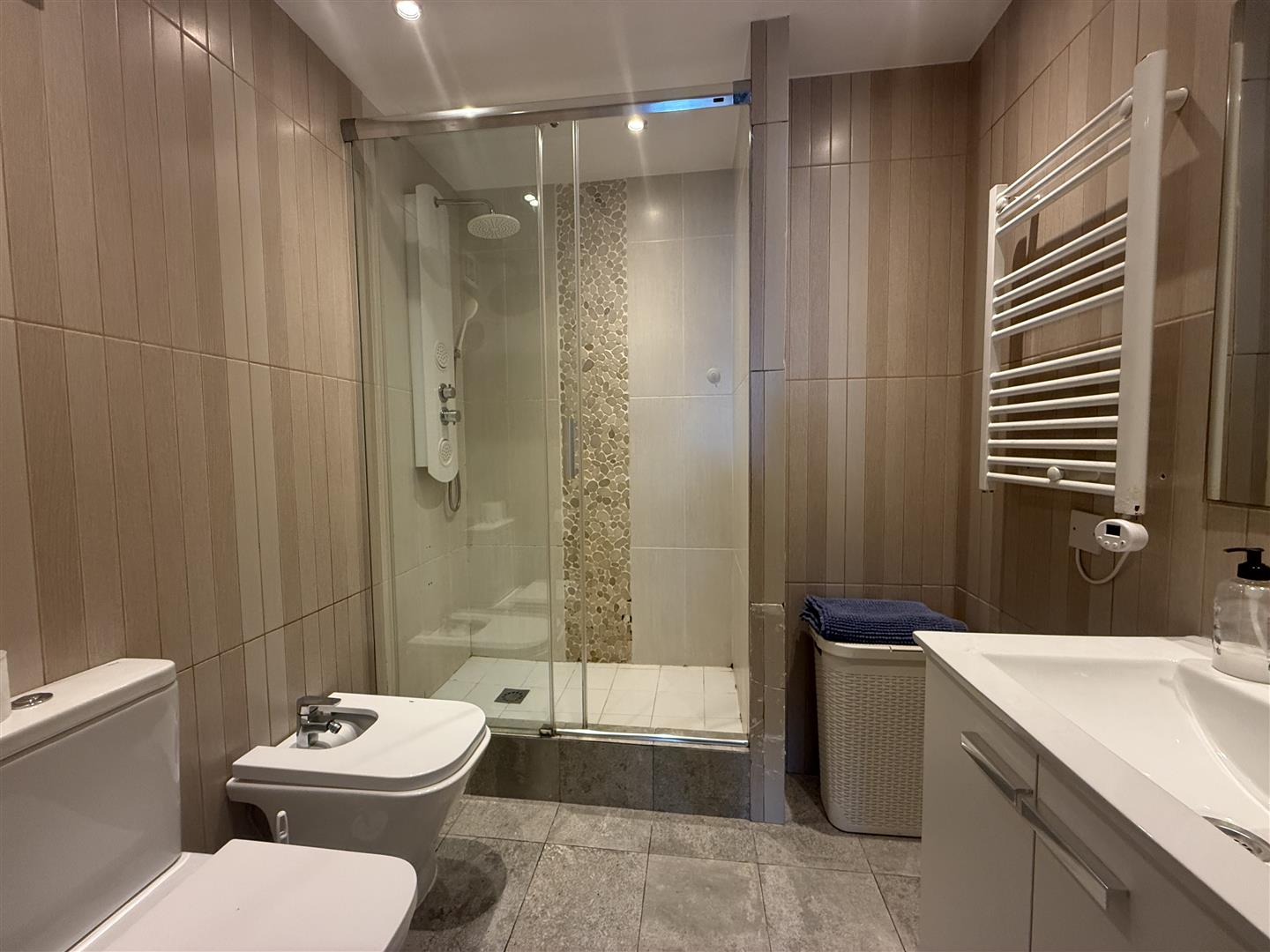 Image of Apartment - 2 Bedrooms - 1 Bathrooms for Rental in Marina Bay-Gibraltar, Image 10